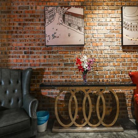 Urbanstay Industrial Іпох Екстер'єр фото