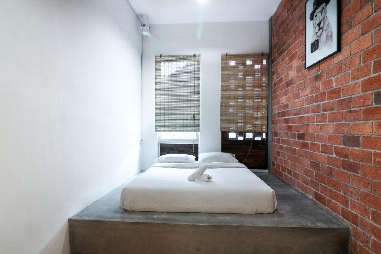 Urbanstay Industrial Іпох Екстер'єр фото