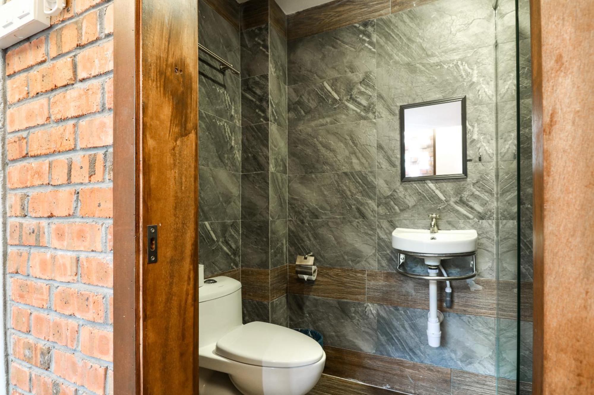 Urbanstay Industrial Іпох Номер фото