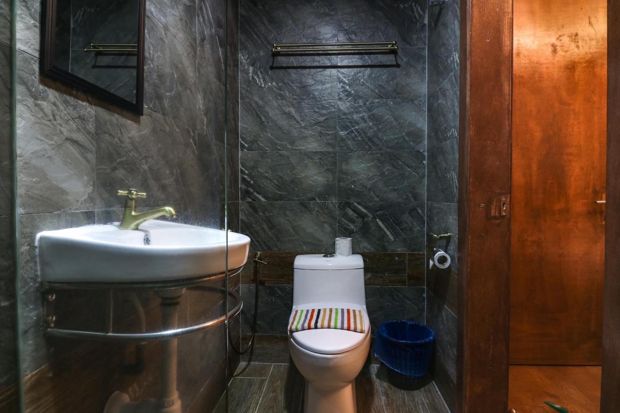 Urbanstay Industrial Іпох Номер фото